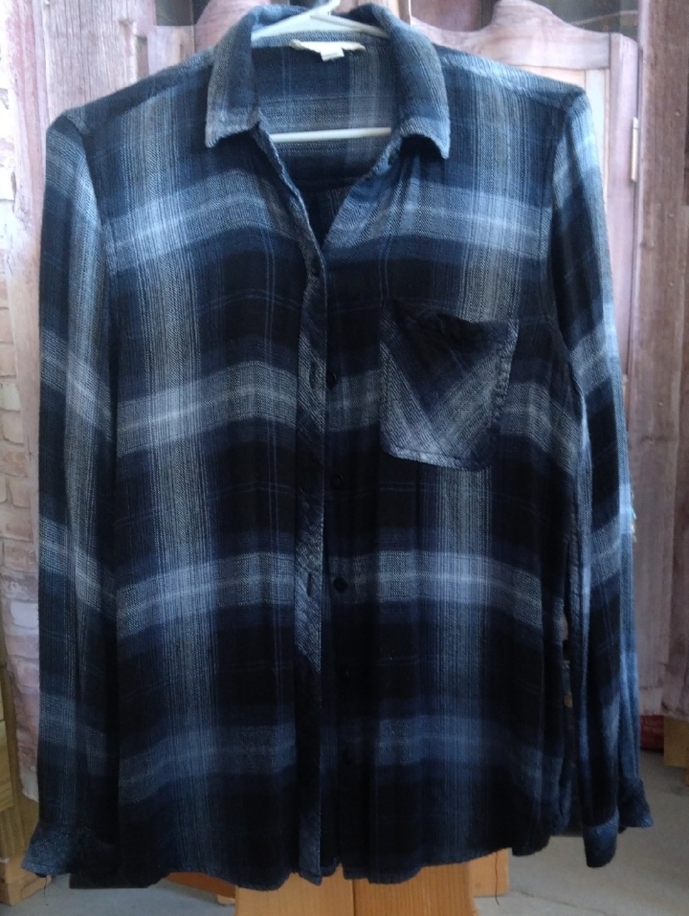 beachlunchlounge Blue and Black Plaid Ombre Button-Down Shirt